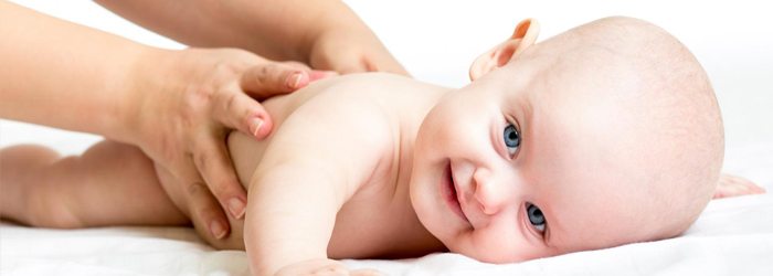 Soins ostéopathiques pour le bon développement de votre nourrisson